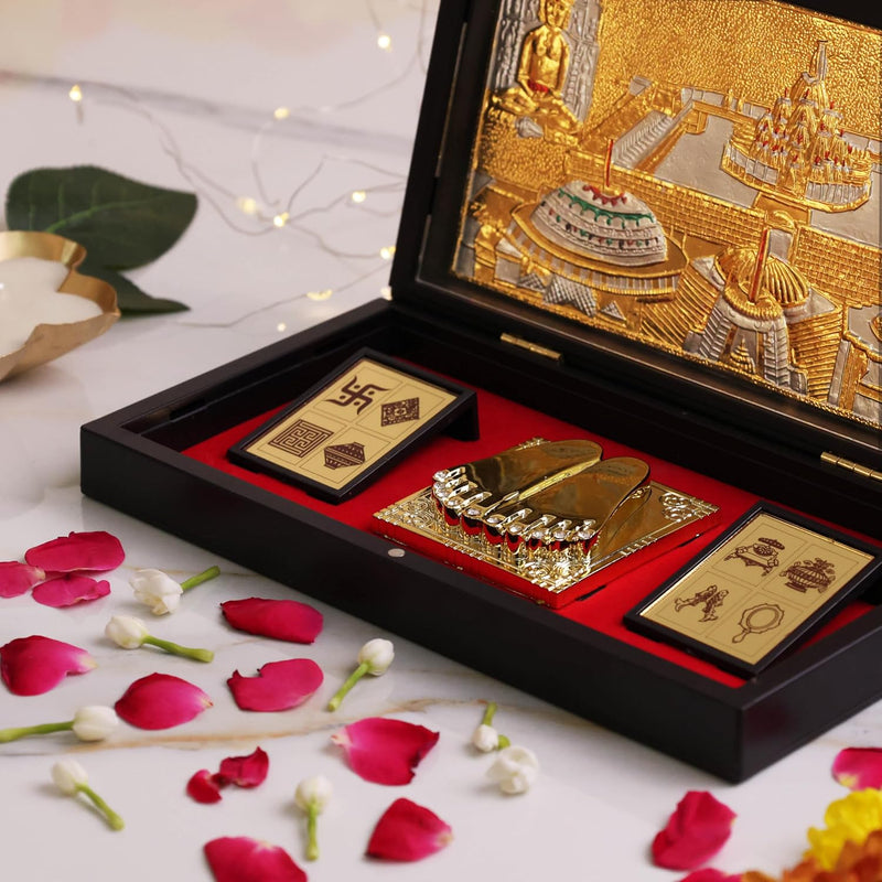 Gold plated Girnar Tirth Charan Paduka box